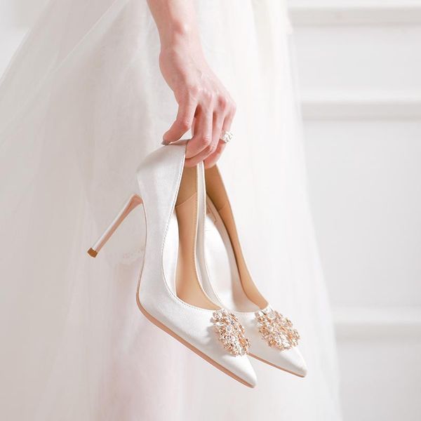 dress shoes spring rhinestone pointy shallow mouth white stiletto silk bridal wedding banquet all-match women's, Black
dress shoes spring rhinestone pointy shallow mouth white stiletto silk bridal wedding banquet all-match women's, Black