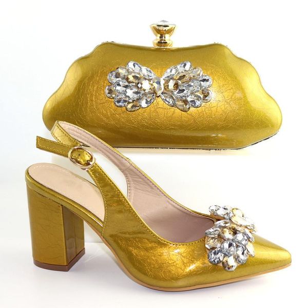 dress shoes fashion gold women pumps match handbag with big crystal decoration african and bag set v56882-2,heel 9cm, Black
dress shoes fashion gold women pumps match handbag with big crystal decoration african and bag set v56882-2,heel 9cm, Black