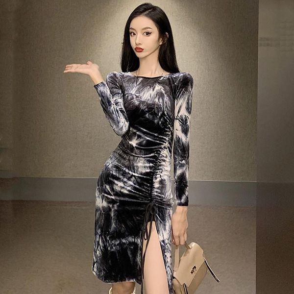 real s autumn 2021 velvet gradient color waist long-sleeved bag buttocks slim women's dress casual dresses, Black;gray
real s autumn 2021 velvet gradient color waist long-sleeved bag buttocks slim women's dress casual dresses, Black;gray