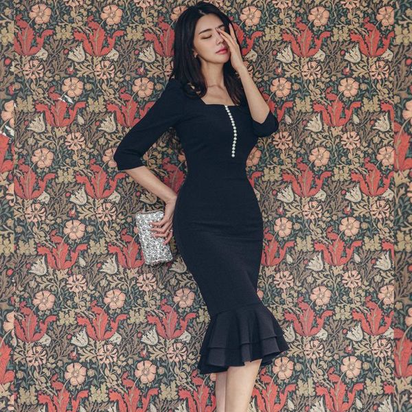 fall 2021 three quarter corset slim ruffle black dress ladies trumpet plus size women casual elegant dresses, Black;gray
fall 2021 three quarter corset slim ruffle black dress ladies trumpet plus size women casual elegant dresses, Black;gray