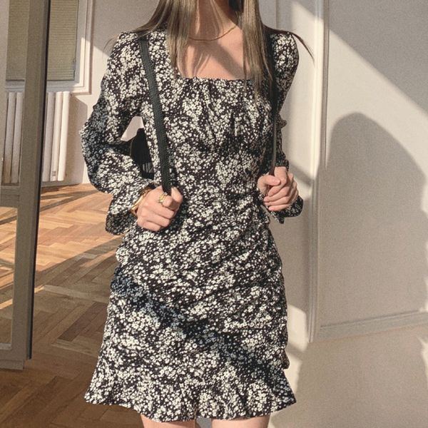 vintage french square neck floral women's fashions dress street dressed party, Black;gray
vintage french square neck floral women's fashions dress street dressed party, Black;gray