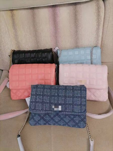 -dg811120 stripe solid diamond check single shoulder messenger bag
-dg811120 stripe solid diamond check single shoulder messenger bag