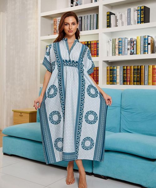 women's swimwear summer long skirt printed robe beach loose large size bikini blouse sunscreen shirt, White;black
women's swimwear summer long skirt printed robe beach loose large size bikini blouse sunscreen shirt, White;black