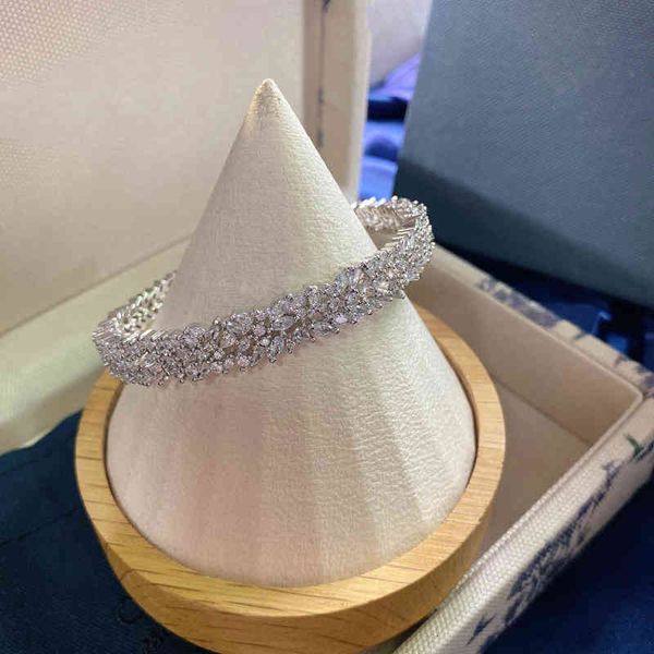 bangle bracelets ins. home a olive leaf female style 925 silver ice flower diamond, Golden;silver
bangle bracelets ins. home a olive leaf female style 925 silver ice flower diamond, Golden;silver