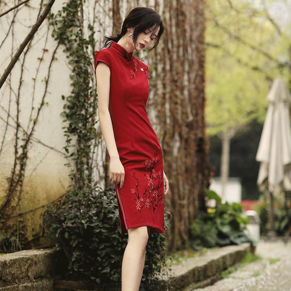red paragraph young girl cheongsam modified dress chinese wind restoring ancient ways female outfit daily life ethnic clothing
red paragraph young girl cheongsam modified dress chinese wind restoring ancient ways female outfit daily life ethnic clothing