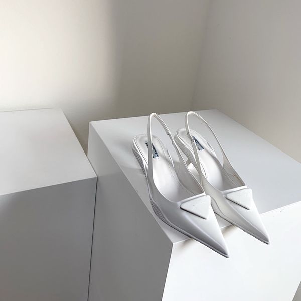 luxury ladies buckle sandals with low heels for comfort and fashion, Black
luxury ladies buckle sandals with low heels for comfort and fashion, Black