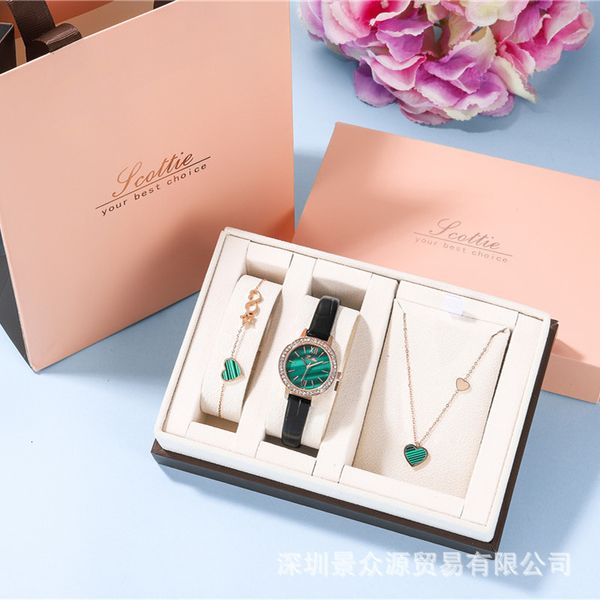 tiktok gaudi, 2021 live new red net, green table, fashion accessories, gift set, ladies watch., Slivery;brown
tiktok gaudi, 2021 live new red net, green table, fashion accessories, gift set, ladies watch., Slivery;brown