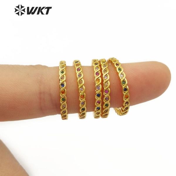 cluster rings wt-mr010 women fashion ring jewelry micropave threaded with tiny crystal charm gold franmed, Golden;silver
cluster rings wt-mr010 women fashion ring jewelry micropave threaded with tiny crystal charm gold franmed, Golden;silver