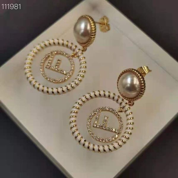 charms new fd aoxing letter classic mini tassel pearl earrings simple diamond earrings, Golden
charms new fd aoxing letter classic mini tassel pearl earrings simple diamond earrings, Golden