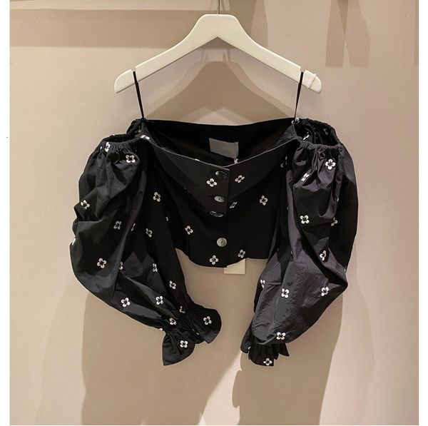 2021 autumn and winter embroidered one-shoulder all-match sling shirt women p1f0, White
2021 autumn and winter embroidered one-shoulder all-match sling shirt women p1f0, White