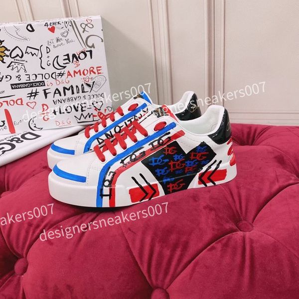 2022 mens womens boots sneaker fashion casual shoes snake chaussures leather sneakers ace bee embroidery stripes shoe walking sports trainer, Black
2022 mens womens boots sneaker fashion casual shoes snake chaussures leather sneakers ace bee embroidery stripes shoe walking sports trainer, Black