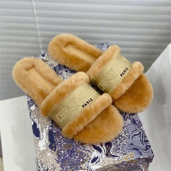 mao slippers autumn/winter european and american embroidery large size holiday leisure wear flat women. 210928, Black
mao slippers autumn/winter european and american embroidery large size holiday leisure wear flat women. 210928, Black