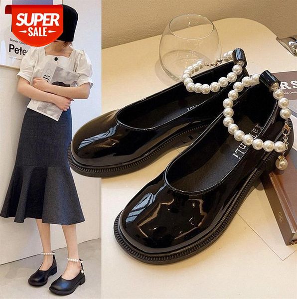 college style single shoes women retro round toe new patent leather foot korean pearl mary jane #ta3w, Black
college style single shoes women retro round toe new patent leather foot korean pearl mary jane #ta3w, Black