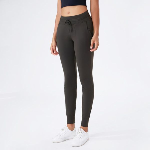 running pants 2021 sports broek women casual herf winter loose sweet elasticity yoga fitness high street clothing workout, Black;blue
running pants 2021 sports broek women casual herf winter loose sweet elasticity yoga fitness high street clothing workout, Black;blue