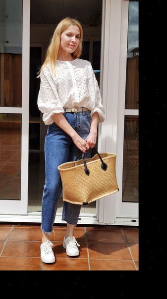 women shirt spring autumn wild hollow hook flower design round neck single breasted loose long sleeved womens korean clothing, White
women shirt spring autumn wild hollow hook flower design round neck single breasted loose long sleeved womens korean clothing, White