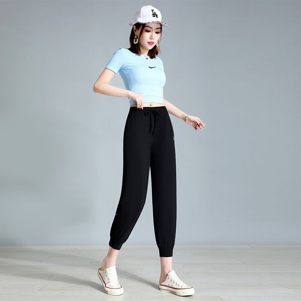 sisiwo 2021 summer senseless harlan without belt leg tied black loose nine point and thin cool pants
sisiwo 2021 summer senseless harlan without belt leg tied black loose nine point and thin cool pants
