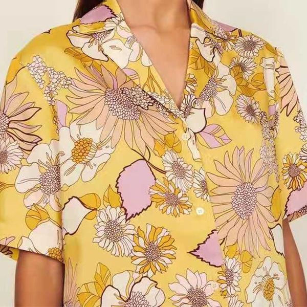 women's shorts women summer 2021 sunflower short sleeve printed casual set, White;black
women's shorts women summer 2021 sunflower short sleeve printed casual set, White;black