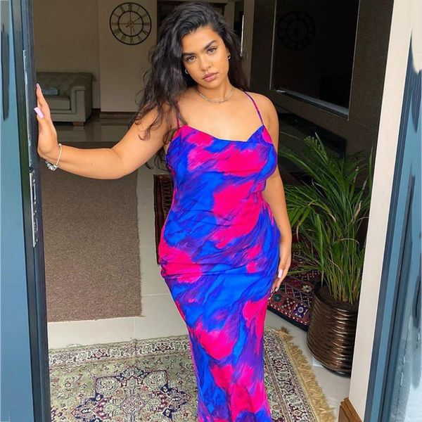 casual dresses retro floral print dress 2021 strap backless slim long elegant fashion women summer street boho vestido mujer, Black;gray
casual dresses retro floral print dress 2021 strap backless slim long elegant fashion women summer street boho vestido mujer, Black;gray