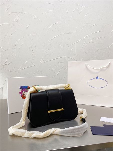 fashion woman bag handbag shoulder bag messenger cross body tote purse leather date code flower 24-13cm
fashion woman bag handbag shoulder bag messenger cross body tote purse leather date code flower 24-13cm