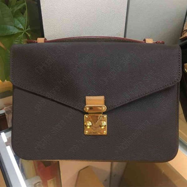 genuine leather shoulder woman cross body bag fashion flower with date code serial number 25 19 x 7 cm m40780 
genuine leather shoulder woman cross body bag fashion flower with date code serial number 25 19 x 7 cm m40780