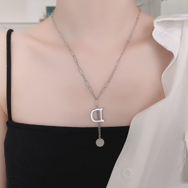 chaosheng s925 sterling silver letter d pendant necklace round piece tassel in fashion hip hop sweater chain necklace
chaosheng s925 sterling silver letter d pendant necklace round piece tassel in fashion hip hop sweater chain necklace