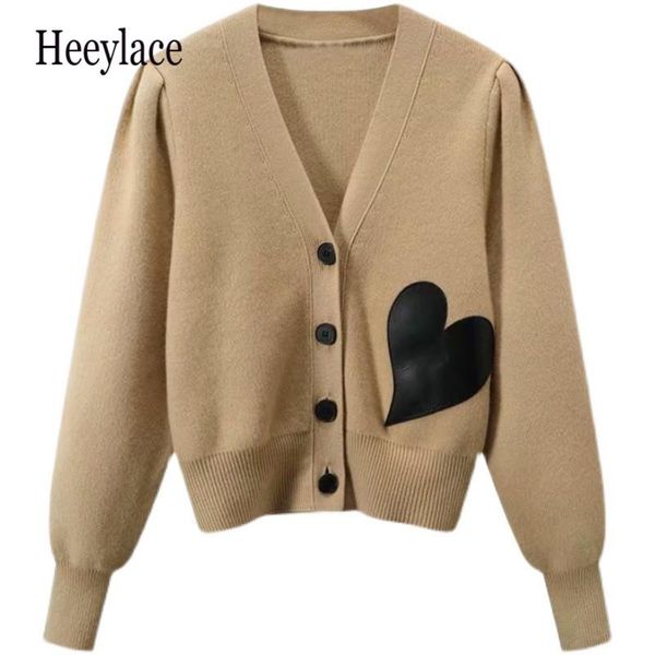women's knits & tees 2021 autumn winter women v-neck knit cardigan heart patch ladies long sleeve single-breasted sweater outwear femal, White
women's knits & tees 2021 autumn winter women v-neck knit cardigan heart patch ladies long sleeve single-breasted sweater outwear femal, White
