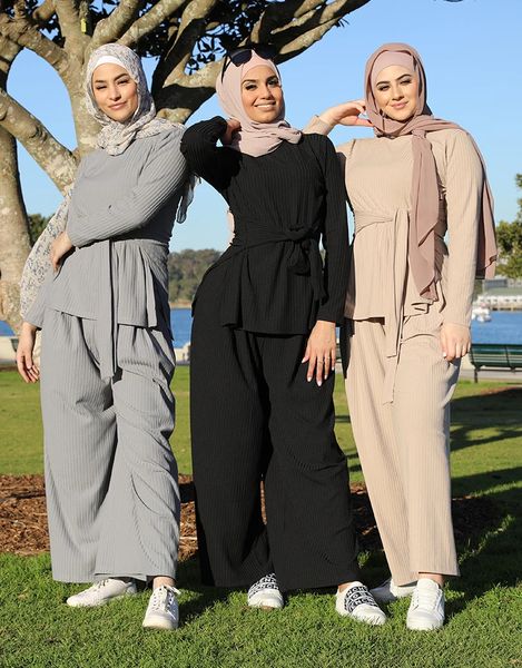 2pcs muslim sets abaya dubai turkey abayas for women islam caftan kaftan moroccan hijab dress robe ensemble femme musulmane, Red
2pcs muslim sets abaya dubai turkey abayas for women islam caftan kaftan moroccan hijab dress robe ensemble femme musulmane, Red