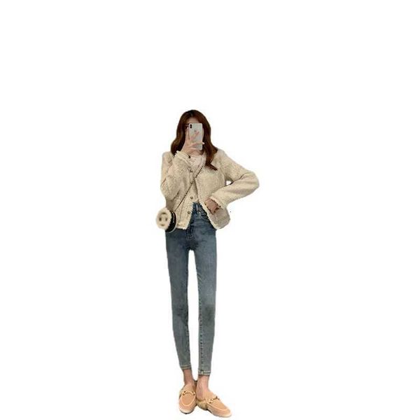 coarse tweed small fragrance coat women's short 2021 autumn and winter casual korean versatile loose top, Black;brown
coarse tweed small fragrance coat women's short 2021 autumn and winter casual korean versatile loose top, Black;brown