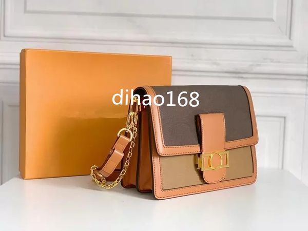 2021 luxury famous designer handbags shoulder bags cross body clutch lady fashion bag genuine leather classic saddle women handbags
2021 luxury famous designer handbags shoulder bags cross body clutch lady fashion bag genuine leather classic saddle women handbags