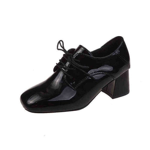 patent leather high-heeled single sho women's autumn 2021 thick heel square head deep mouth black lace up middle
patent leather high-heeled single sho women's autumn 2021 thick heel square head deep mouth black lace up middle