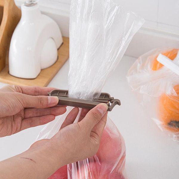 pcs snack storage sealed bag clips clamp kitchen tool household wall-mounted closure clip tools
pcs snack storage sealed bag clips clamp kitchen tool household wall-mounted closure clip tools