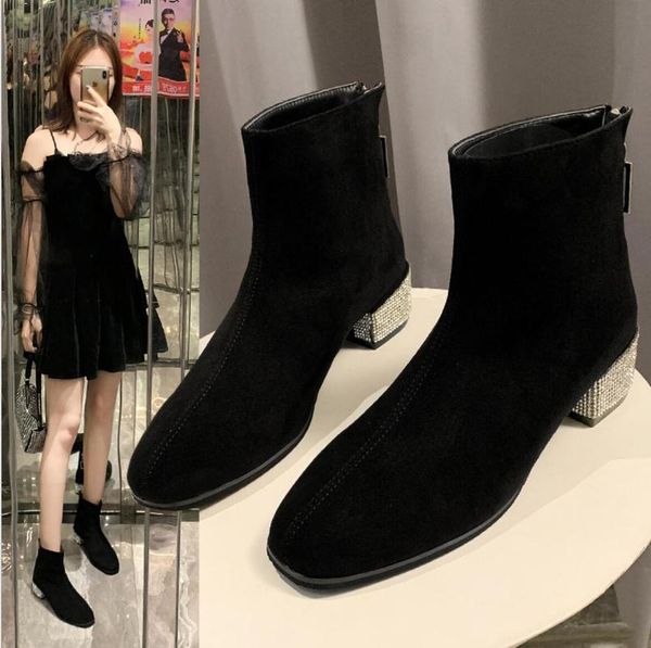 dress shoes women casual sneakers 2021 autumn and winter boots korean fashion round head back zippershort black suede
dress shoes women casual sneakers 2021 autumn and winter boots korean fashion round head back zippershort black suede