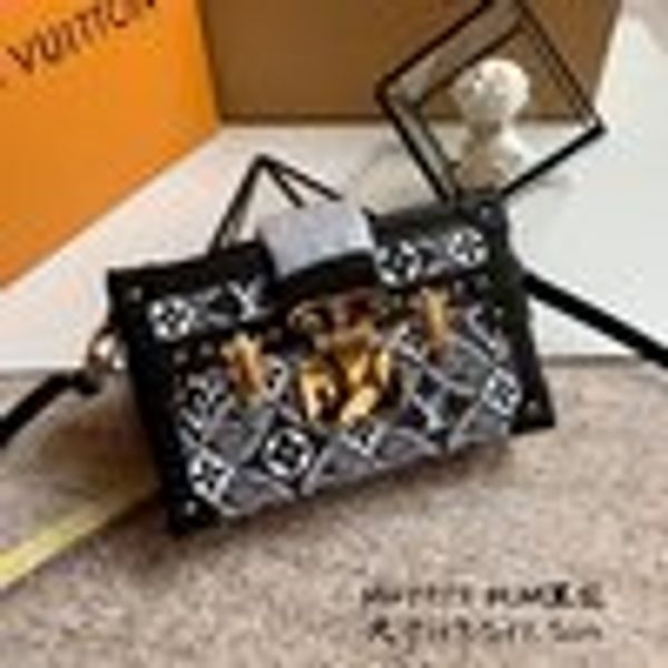 libobo6_1 66dw m44199 m57212 backpacks handbags iconic handles shoulder bags totes cross body bag clutches evening oxidized leather, Red;black
libobo6_1 66dw m44199 m57212 backpacks handbags iconic handles shoulder bags totes cross body bag clutches evening oxidized leather, Red;black