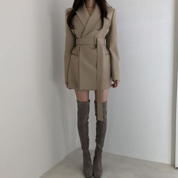 women's suits & blazers lanmrem 2021 spring casual long suit fashion women loose temperament solid color dark buckle blazer with belt t, White;black
women's suits & blazers lanmrem 2021 spring casual long suit fashion women loose temperament solid color dark buckle blazer with belt t, White;black