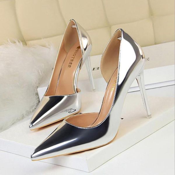 dress shoes 2021 high-heeled simple thin heeled metal heel shallow pointed side hollow single, Black
dress shoes 2021 high-heeled simple thin heeled metal heel shallow pointed side hollow single, Black