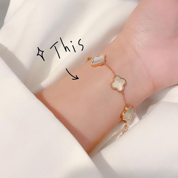 bracelets for women japan and south korea rose gold flower bracelet titanium steel hand decoration women's jewelry wholesale charm, Golden;silver
bracelets for women japan and south korea rose gold flower bracelet titanium steel hand decoration women's jewelry wholesale charm, Golden;silver