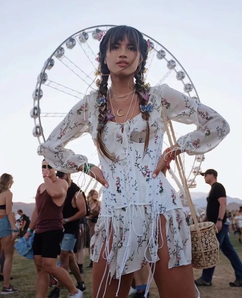 boho dress summer holiday ruffle v neck lacing up bandage lace waist dress women tied bow long sleeve dresses femme vestido 210521, Black;gray
boho dress summer holiday ruffle v neck lacing up bandage lace waist dress women tied bow long sleeve dresses femme vestido 210521, Black;gray