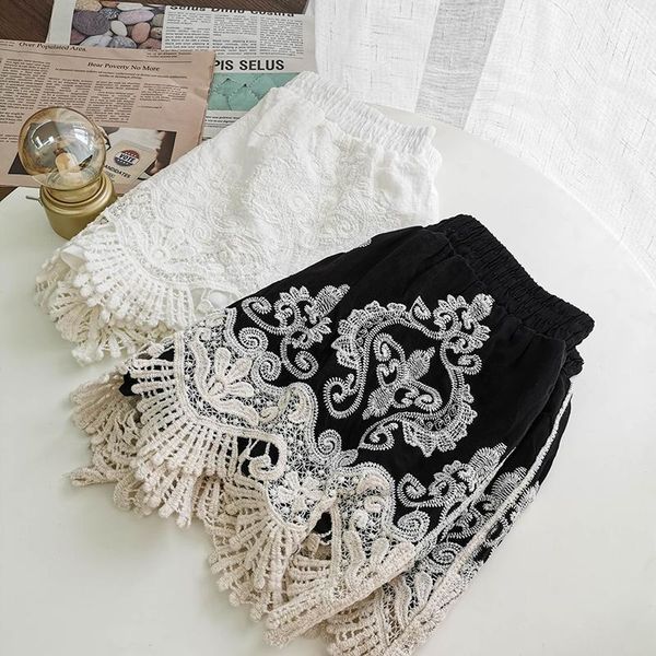 vintage lace patchwork women shorts summer high waist wide leg loose lady elegant women's, White;black
vintage lace patchwork women shorts summer high waist wide leg loose lady elegant women's, White;black