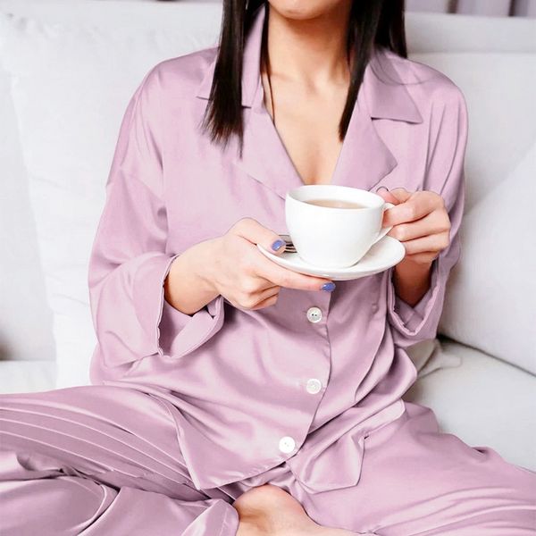 silk stain solid oversize women pajamas set turn-down collar button smoothing breathable ladies sleepwear 2021 spring casual, Black;red
silk stain solid oversize women pajamas set turn-down collar button smoothing breathable ladies sleepwear 2021 spring casual, Black;red