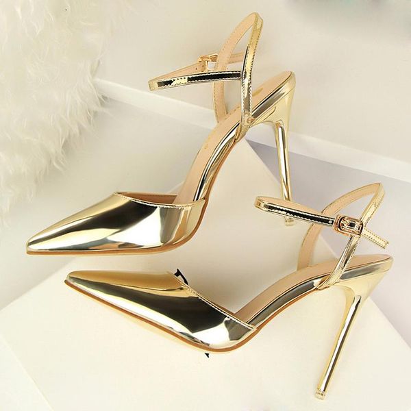 sandals 2021 women .5cm high heels gold lady shiny leather stripper strap sandles female wedding bridal prom fetish shoes, Black
sandals 2021 women .5cm high heels gold lady shiny leather stripper strap sandles female wedding bridal prom fetish shoes, Black