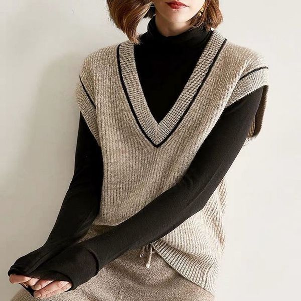 women's sweaters casmere vest with v-neck cleavage, female sweater fall and winter, korean loose sweater, sleeveless kjub, White;black
women's sweaters casmere vest with v-neck cleavage, female sweater fall and winter, korean loose sweater, sleeveless kjub, White;black