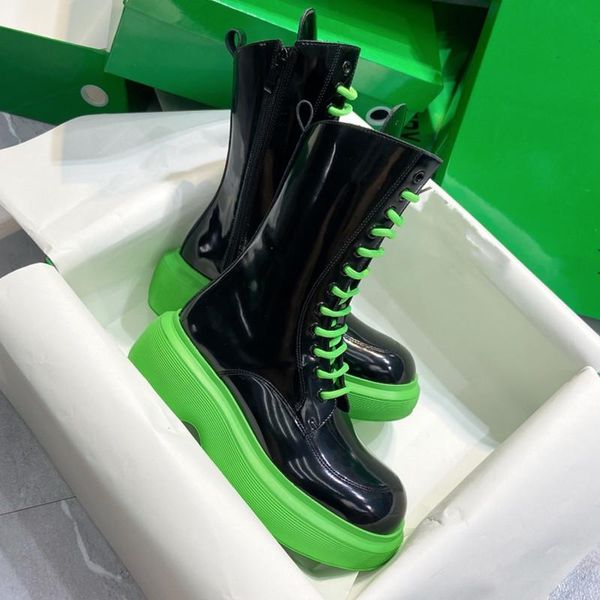 boots thick soled lace up will not be muggy at all. airtight, lightweight and wear-resistant shoes are really light, Black
boots thick soled lace up will not be muggy at all. airtight, lightweight and wear-resistant shoes are really light, Black