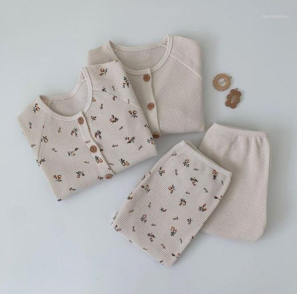 jumpsuits small floral pattern born baby clothes home wear same style long-sleeved and pants suit boys girls sets1, Blue
jumpsuits small floral pattern born baby clothes home wear same style long-sleeved and pants suit boys girls sets1, Blue