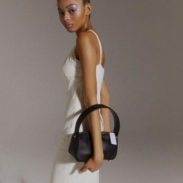 evening bags firmranch korean pure color leather transparent bead chain design stylish wide shoulder strap ladies underarm bag
evening bags firmranch korean pure color leather transparent bead chain design stylish wide shoulder strap ladies underarm bag
