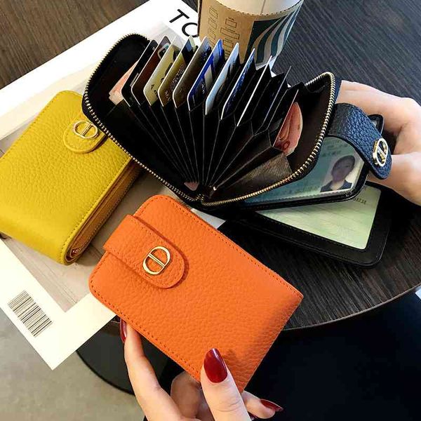 luxurys designers france coin pouch leather driver's license card bag female compact multi slot large capacity exquisite high-grade ant, Red;black
luxurys designers france coin pouch leather driver's license card bag female compact multi slot large capacity exquisite high-grade ant, Red;black