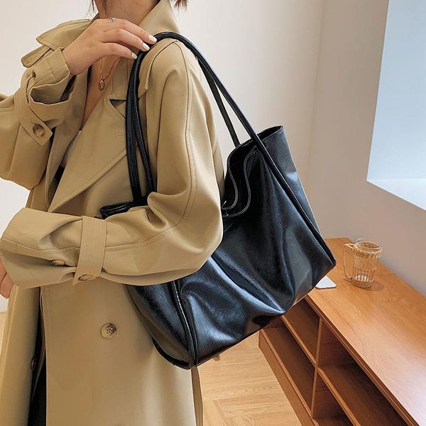 evening bags niche design large-capacity bag female autumn 2021 fashion underarm commuter soft tote shoulder width: 46cm
evening bags niche design large-capacity bag female autumn 2021 fashion underarm commuter soft tote shoulder width: 46cm