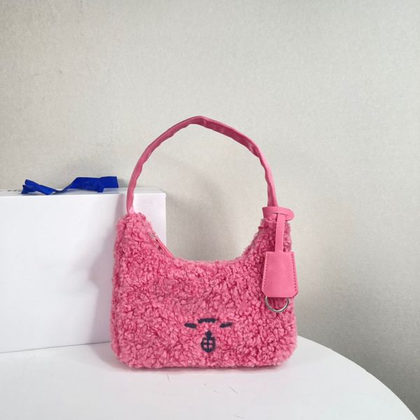 2021 designers bags 4 colors new ladies handbag plush shopping bag luxury designer purses oft handbags lady purse hobo take the box
2021 designers bags 4 colors new ladies handbag plush shopping bag luxury designer purses oft handbags lady purse hobo take the box