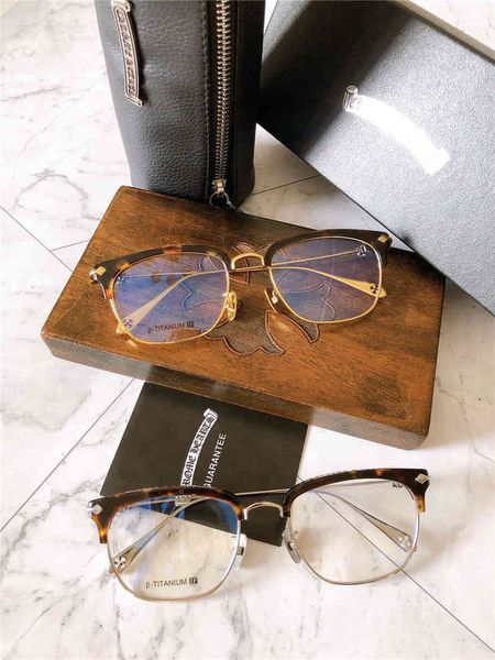 factory outlet 2021 new box pure titanium ultra light spectacle croquet frame flat lens anti rolling, White;black
factory outlet 2021 new box pure titanium ultra light spectacle croquet frame flat lens anti rolling, White;black
