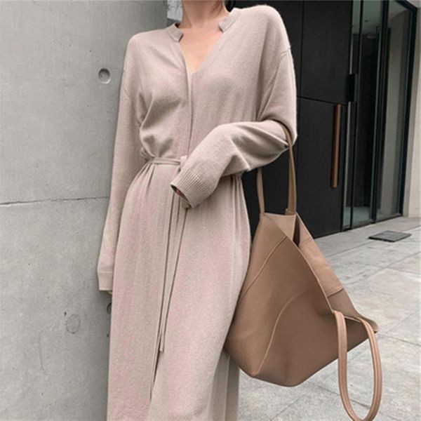 casual dresses 2021 vintage women knitted dress autumn winter brief v-neck warm drawstring lace-up loose midi female sweater, Black;gray
casual dresses 2021 vintage women knitted dress autumn winter brief v-neck warm drawstring lace-up loose midi female sweater, Black;gray