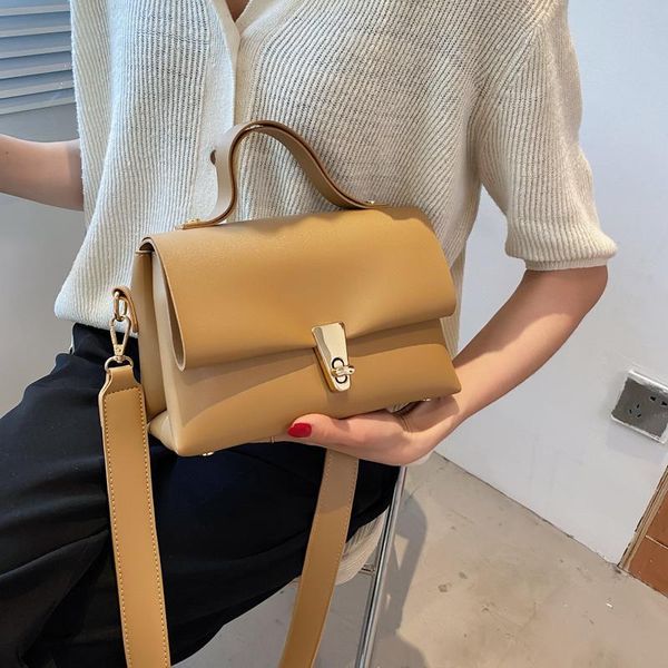 shoulder bags women's hand 2021 luxury designer handbag vintage pu solid color totes messenger for women
shoulder bags women's hand 2021 luxury designer handbag vintage pu solid color totes messenger for women